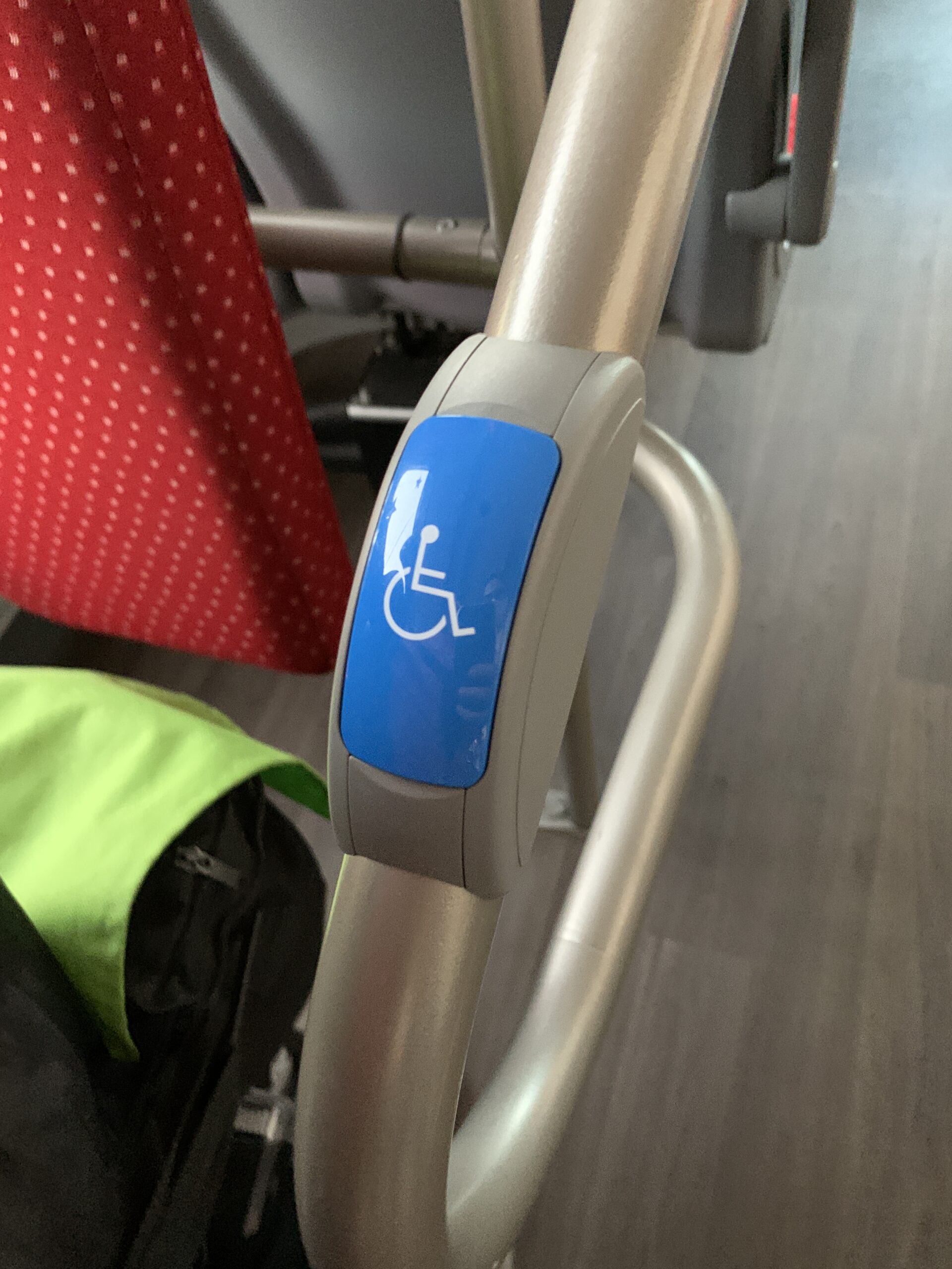 новый автобус и инвалиды